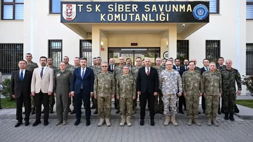 Genelkurmay Başkanı Orgeneral Bayraktaroğlu, NATO Kilitli Kalkan 2026 Tatbikatı'na katıldı
