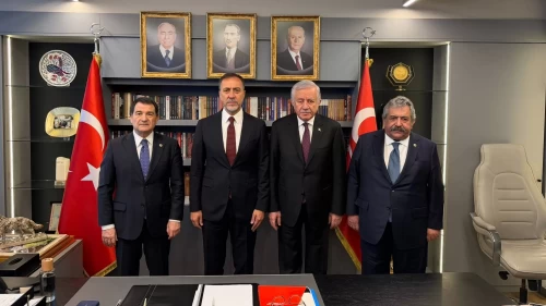 MHP İstanbul İl Başkanlığı'na ziyaret! 'Liderimize yakışır tarzda çalışacağız'