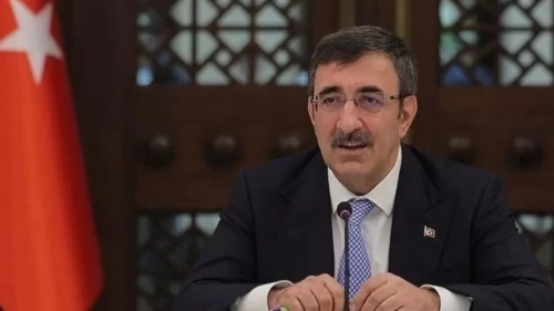 Cumhurbaşkanı Yardımcısı Yılmaz’dan Hürmüz mesajı: Gerilimi düşürecek adımı memnuniyetle karşılıyoruz!