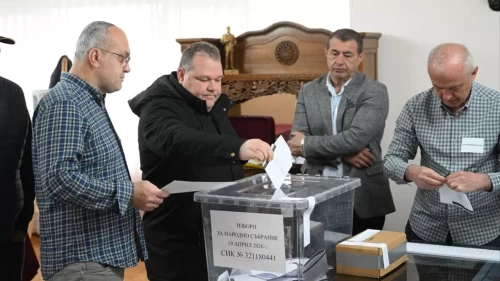 Bulgaristan'daki genel seçimde sandıklar kapandı