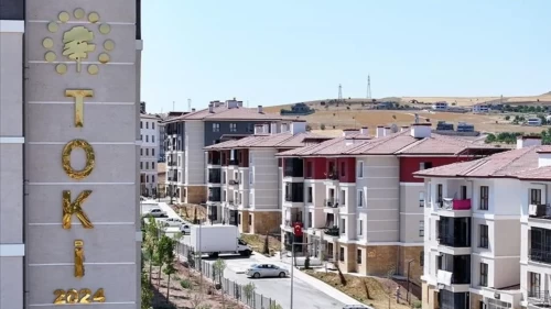 İstanbul'da tarihi gün! TOKİ'nin 100 bin sosyal konut projesinde kuralar Atatürk Havalimanı'nda çekilliyor