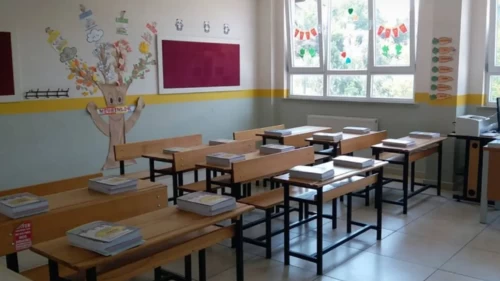 SON DAKİKA | Yarın okullarda grev mi var? Öğretmenler derse girecek mi?