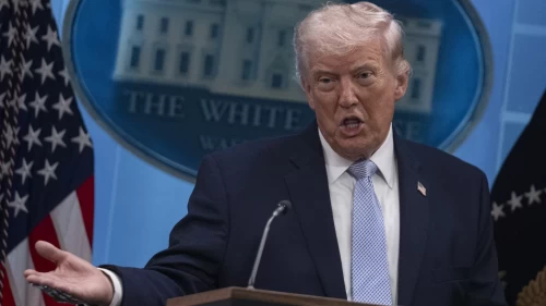 Trump’tan İran açıklaması: 'Çöküş durumundalar, Hürmüz'ü açmamızı istiyorlar'