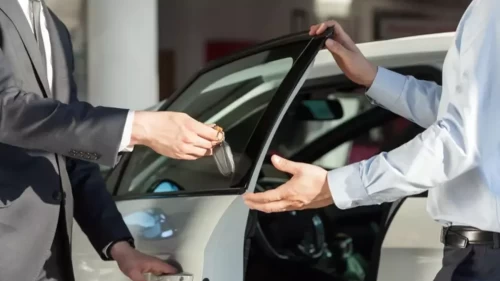 2026 ÖTV indirimi ve hurda teşviki çıktı mı? 25 yaş üstü araçlara ÖTV'siz ilk araba şartları ve Meclis kararı!