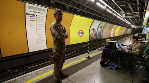 Londra’nın derinliklerinde 'Kolektif Savunma' tatbikatı: Atıl metro istasyonu karargah oldu