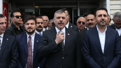 Bakan Çiftçi, Adilcevaz'da coşkuyla karşılandı: Fahri hemşerilik beratı verildi
