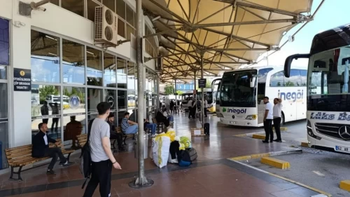 Terminalde unutulan çantadan servet çıktı! İçinde 3,5 milyon liralık altın bulundu