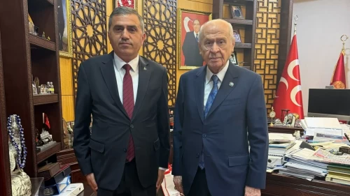 MHP Samsun İl Başkanı Mucur'dan, MHP lideri Devlet Bahçeli’ye özel hediye