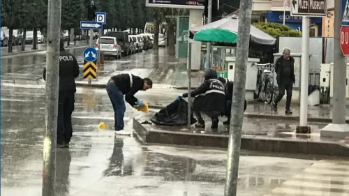 12 milyonluk altınla kaçarken kaza yaptılar! 4 şüpheliden 2'si yakalandı