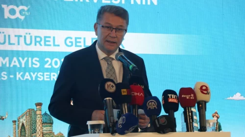 Türkçeyi koruma kanununu yakında Meclis'imizle paylaşacağız