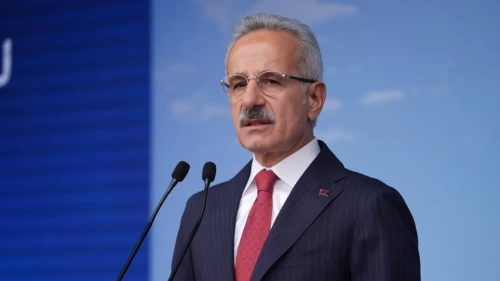 Otobüs biletlerinde parayı geri alma dönemi! Bakan Uraloğlu, ulaşımda yeni kuralları açıkladı