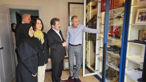 Şehit annelerine anlamlı ziyaret!