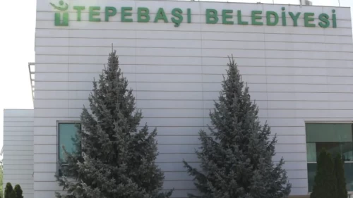 Eskişehir'in Tepebaşı Belediyesi'ndeki yolsuzluk soruşturmasında adli karar: 15 şüpheli tutuklandı