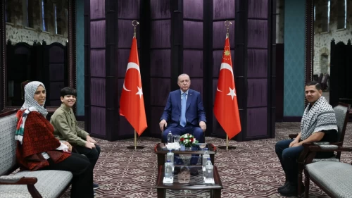 Gazze videolarıyla tanınıyordu! Cumhurbaşkanı Erdoğan Ebu Cezer ve ailesini kabul etti