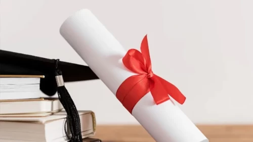 Bilgi Üniversitesi diplomaları iptal mi edilecek? Eski mezunlar ve aktif öğrenciler ne olacak?