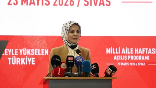 Doğum izni 24 haftaya çıkarıldı, memurlara yarım zamanlı çalışma hakkı geldi! Bakan Göktaş ve Abdullah Güler’den Sivas'ta tarihi açıklamalar...