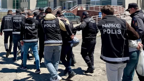 Zehir tacirlerine 77 ilde dev operasyon: 2 bin 284 kişi yakalandı