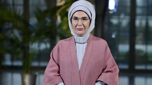 Emine Erdoğan’dan 19 Mayıs mesajı: 'Türk gençliği yarınları inşa etmeyi sürdürecek'