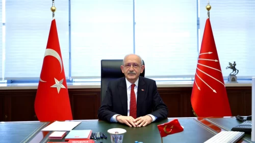 Kılıçdaroğlu 2,5 yılın ardından yeniden CHP Genel Merkezi'nde!