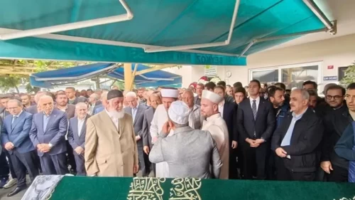 Cemal Kalyoncu'nun ablası Fatma Kabaoğlu son yolculuğuna uğurlandı
