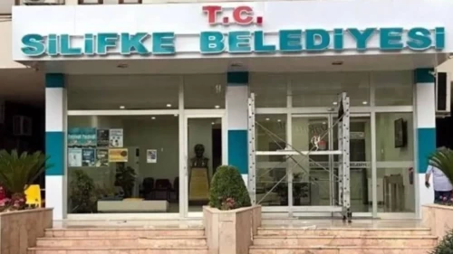 Silifke Belediyesi’nde hareketli saatler: Başkan Turgut ve beraberindekilere gözaltı kararı
