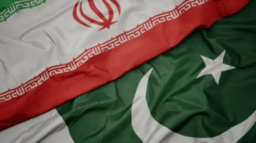 Tahran'da kritik görüşme: Pakistan İçişleri Bakanı Nakvi, İranlı mevkidaşıyla bir araya geldi