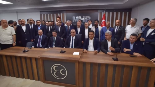 MHP Adana İl Başkanlığı'nda bayrak değişimi