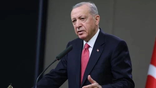 Cumhurbaşkanı Erdoğan'dan Aziz Yıldırım'a tebrik telefonu