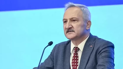 MHP'den doğum izni için yeni model: 6 ay zorunlu, 6 ay esnek çalışma teklifi