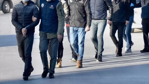 Sahte noter belgeleriyle göçmen ağına operasyon!