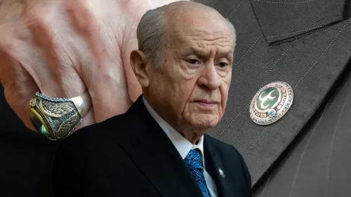 Grup toplantısında dikkat çeken detay: MHP Lideri Bahçeli’nin yüzük ve rozetindeki büyük sır