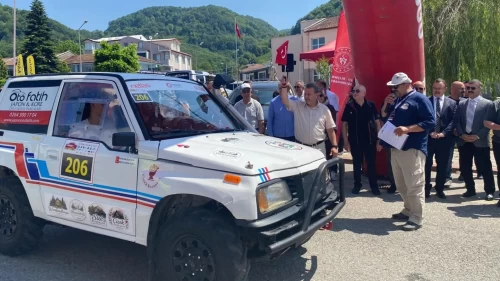 Düzce’de Offroad heyecanı başladı: Kaynaşlı’da zorlu yarışlar start aldı