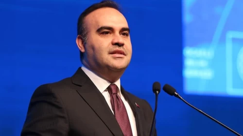 Bakan Kacır'dan 'Yapay Zeka' vizyonu: Kendi yolumuzu çizecek, fırsatlarımızı kendimiz oluşturacağız
