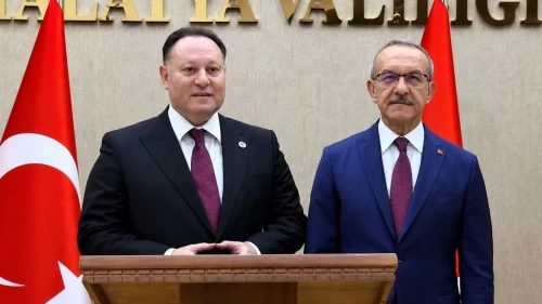 Öztürkler'den Malatya'da net mesaj: Türkiye her zaman dağ gibi yanımızda