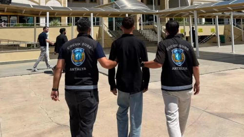 '12'den sonra Antalya'da devlet biziz' paylaşımı yaptı, gece yarısı tutuklandı!