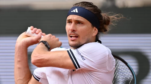 Alexander Zverev, Jesper de Jong'u set vermeden devirdi