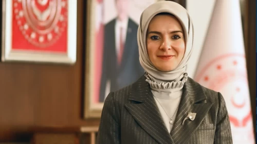 Bakan Göktaş’tan usta oyuncu Kadir İnanır için taziye mesajı