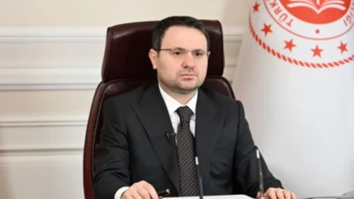 Adalet Bakanı Akın Gürlek'ten deprem bölgesi açıklaması: Devlet-millet el ele vererek asrın dayanışmasını ortaya koydu