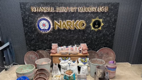 Zeytinburnu’nda uyuşturucu üretimine büyük darbe