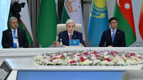 Kırgızistan Cumhurbaşkanı Caparov'dan ortak vize ve kalkınma hamlesi