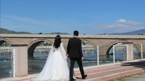 Uykusunda horlayıp diş gıcırdatan eşlere kötü haber!