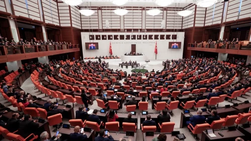 TBMM'de emekli maaşı düzenlemesini içeren teklifin 6 maddesi daha kabul edildi