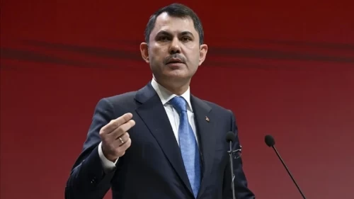Bakan Murat Kurum Malatya'da depremzedeleri ziyaret etti: '11 şehir bizim evimiz, ailemiz'