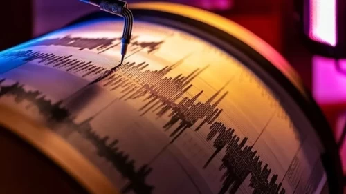 Japonya'da 7.1 büyüklüğünde deprem!