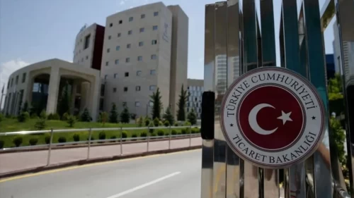 Ticaret Bakanlığı'ndan reklamlara büyük ceza! 185 milyon TL'yi aştı: Saç çıkaran sprey ve vize garantisi reklamları radar altında