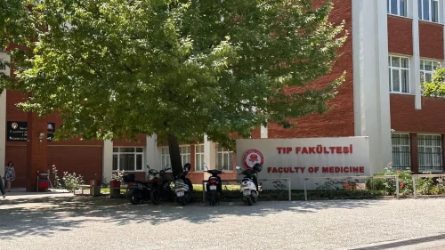Tıp fakültesinde rüşvet skandalı