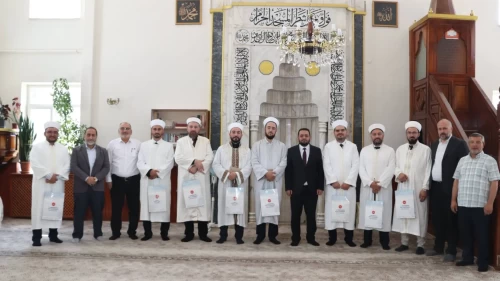 Sivas'ta din görevlileri hutbe okuma yarışmasında yarıştı