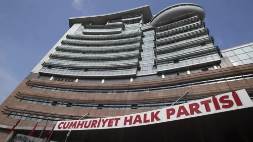 Manisa'da CHP'den toplu istifa depremi: 150 kişi Yeni Parti'ye geçti
