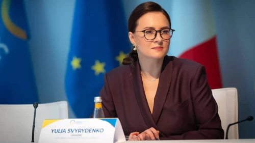 Ukrayna Başbakanı istifa etti! Zelenski'den yeni teklif