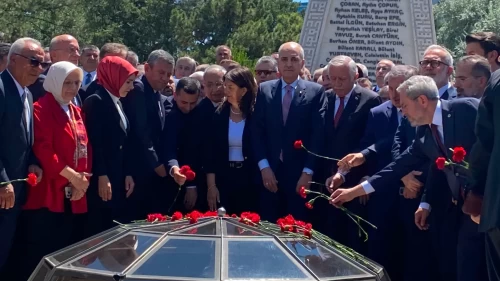 Kurtulmuş'tan 15 Temmuz mesajı: 'Bütün düşmanlara karşı yekvücut olacağız'